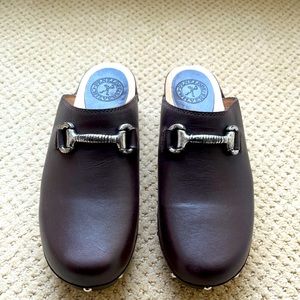 Brown Leather clogs Size 38 (US Size 8)